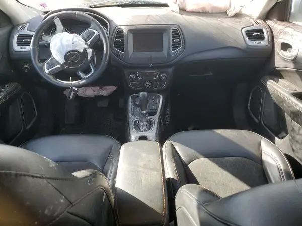 3C4NJDBB3KT601420 2019 JEEP COMPASS - Image 8