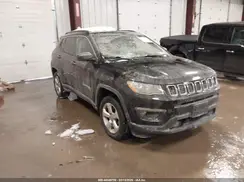 3C4NJDBB3KT623126 2019 JEEP COMPASS