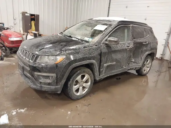 3C4NJDBB3KT623126 2019 JEEP COMPASS - Image 2