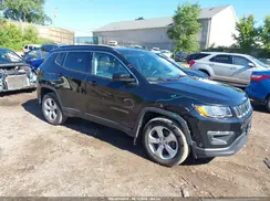 3C4NJDBB3KT629699 2019 JEEP COMPASS