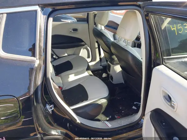3C4NJDBB3KT629699 2019 JEEP COMPASS - Image 8