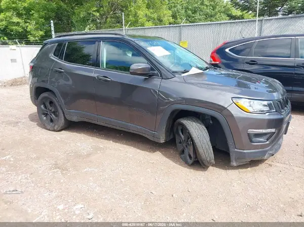 3C4NJDBB3KT638113 2019 JEEP COMPASS - Image 1