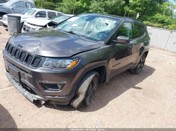 3C4NJDBB3KT638113 2019 JEEP COMPASS - Image 2