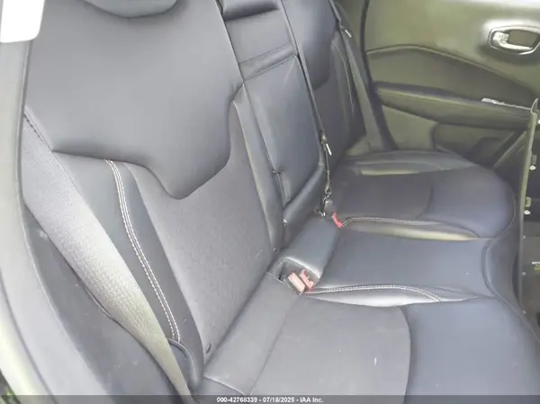 3C4NJDBB3KT648298 2019 JEEP COMPASS - Image 8
