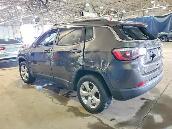 3C4NJDBB3KT661097 2019 JEEP COMPASS - Image 2