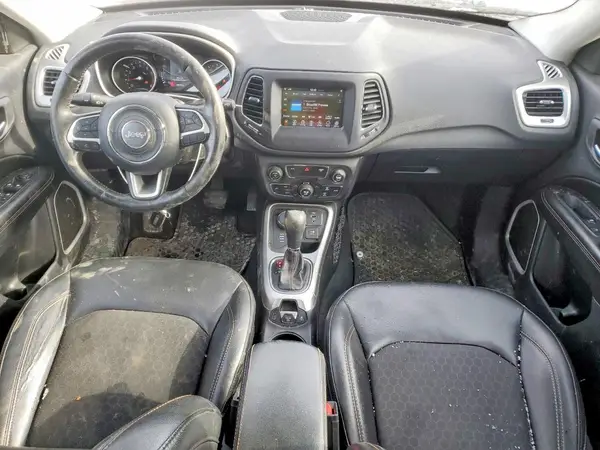 3C4NJDBB3KT672584 2019 JEEP COMPASS - Image 8