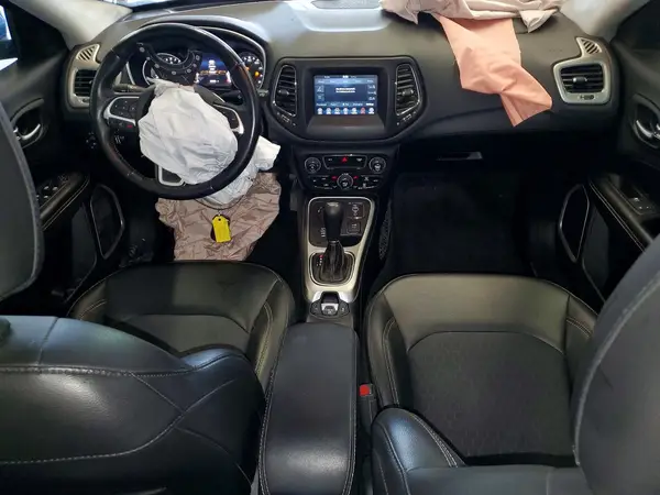 3C4NJDBB3KT678465 2019 JEEP COMPASS - Image 8