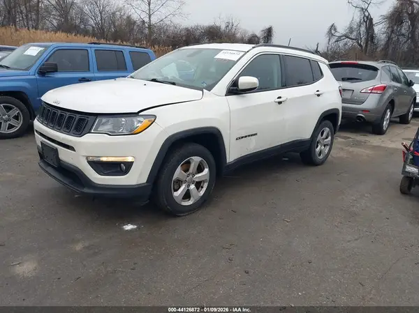 3C4NJDBB3KT689451 2019 JEEP COMPASS - Image 2