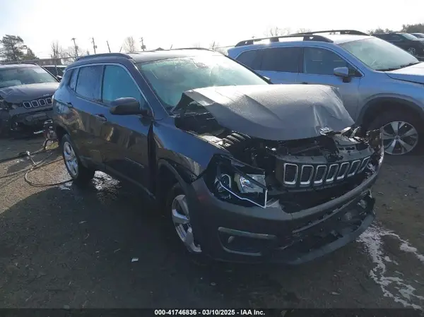 3C4NJDBB3KT690471 2019 JEEP COMPASS - Image 1