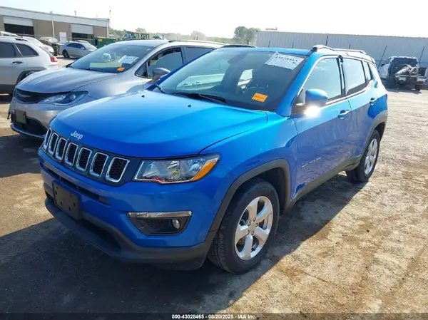 3C4NJDBB3KT703266 2019 JEEP COMPASS - Image 2
