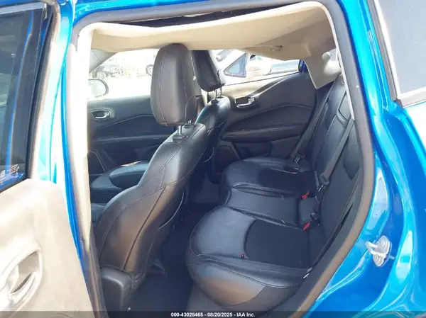3C4NJDBB3KT703266 2019 JEEP COMPASS - Image 8
