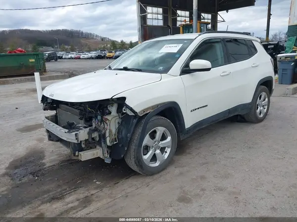3C4NJDBB3KT703719 2019 JEEP COMPASS - Image 2