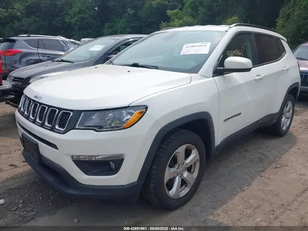 3C4NJDBB3KT704109 2019 JEEP COMPASS - Image 2