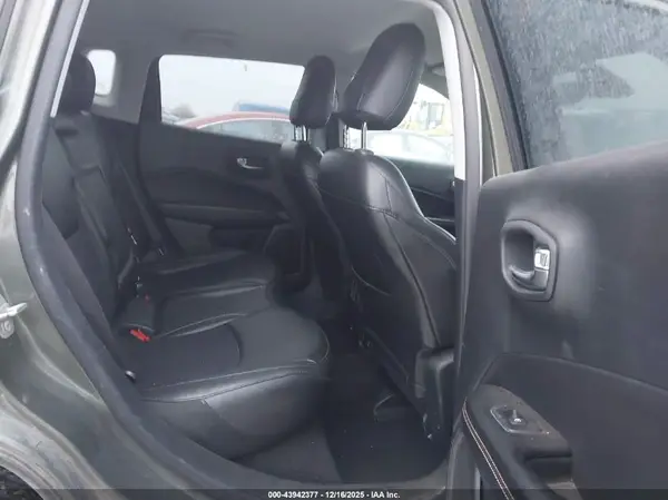 3C4NJDBB3KT711982 2019 JEEP COMPASS - Image 8