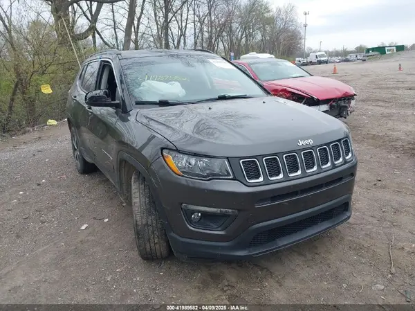 3C4NJDBB3KT729012 2019 JEEP COMPASS - Image 1