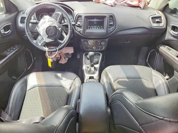 3C4NJDBB3KT733691 2019 JEEP COMPASS - Image 8