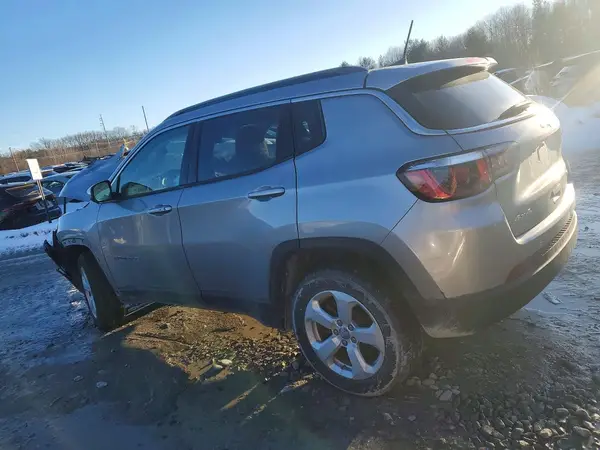 3C4NJDBB3KT734100 2019 JEEP COMPASS - Image 2