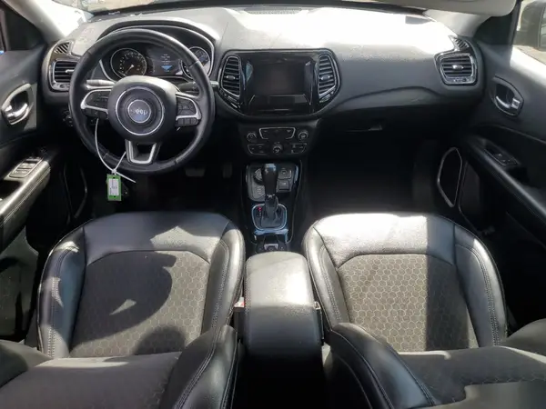3C4NJDBB3KT748546 2019 JEEP COMPASS - Image 8