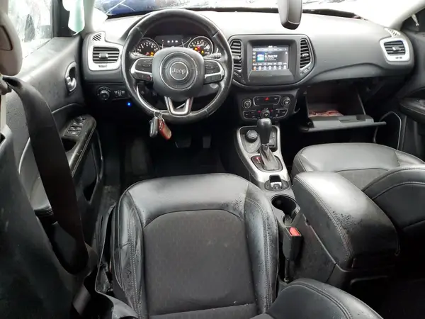 3C4NJDBB3KT755173 2019 JEEP COMPASS - Image 8