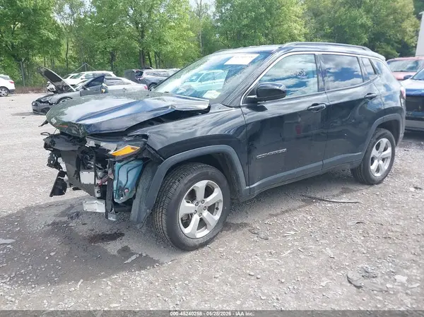 3C4NJDBB3KT760891 2019 JEEP COMPASS - Image 2
