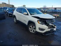 3C4NJDBB3KT767596 2019 JEEP COMPASS