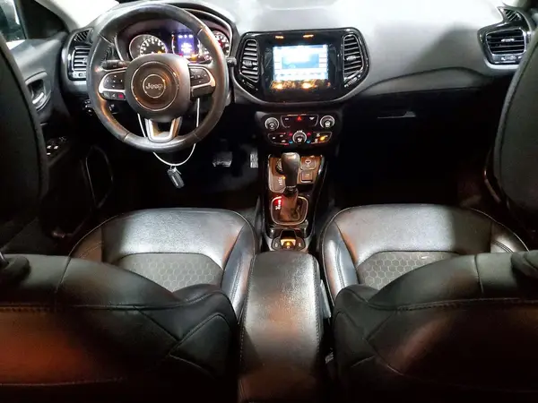 3C4NJDBB3KT768053 2019 JEEP COMPASS - Image 8