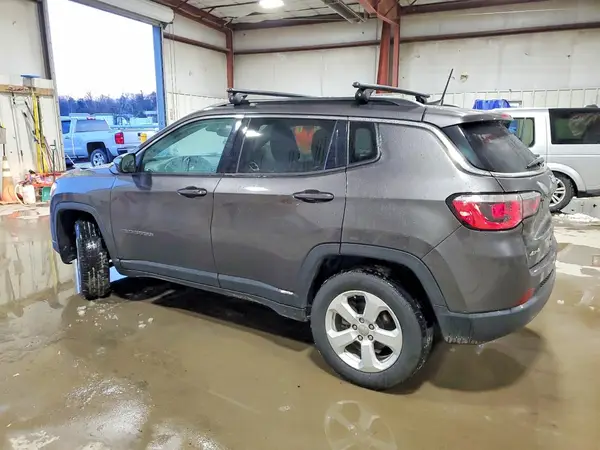 3C4NJDBB3KT776413 2019 JEEP COMPASS - Image 2