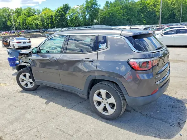 3C4NJDBB3KT801116 2019 JEEP COMPASS - Image 2