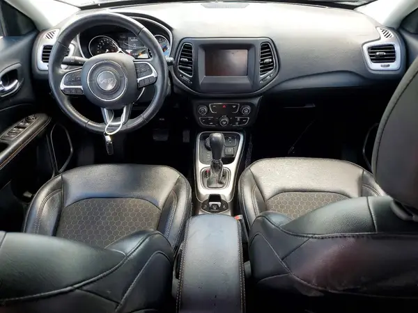3C4NJDBB3KT801116 2019 JEEP COMPASS - Image 8
