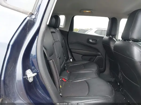3C4NJDBB3KT807871 2019 JEEP COMPASS - Image 8