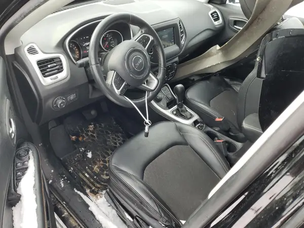 3C4NJDBB3KT827909 2019 JEEP COMPASS - Image 8