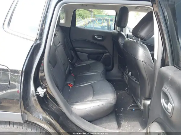 3C4NJDBB3KT835816 2019 JEEP COMPASS - Image 8
