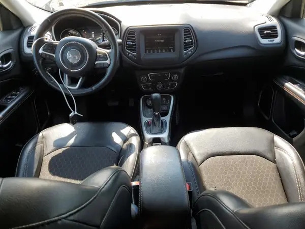 3C4NJDBB3KT847058 2019 JEEP COMPASS - Image 8