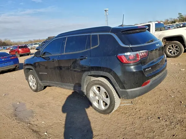 3C4NJDBB3KT847688 2019 JEEP COMPASS - Image 2