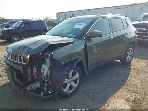 3C4NJDBB3LT117555 2020 JEEP COMPASS - Image 2