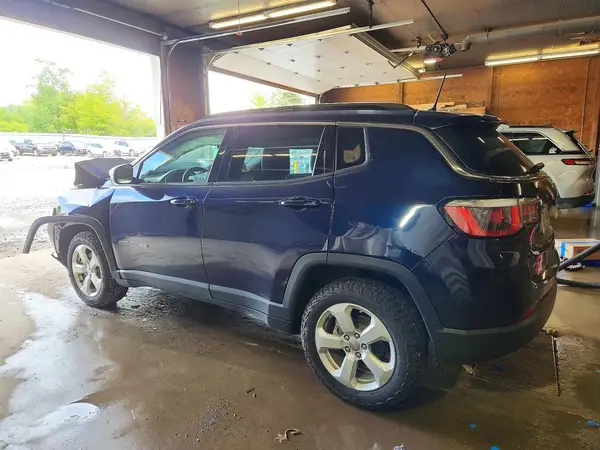 3C4NJDBB3LT133299 2020 JEEP COMPASS - Image 2