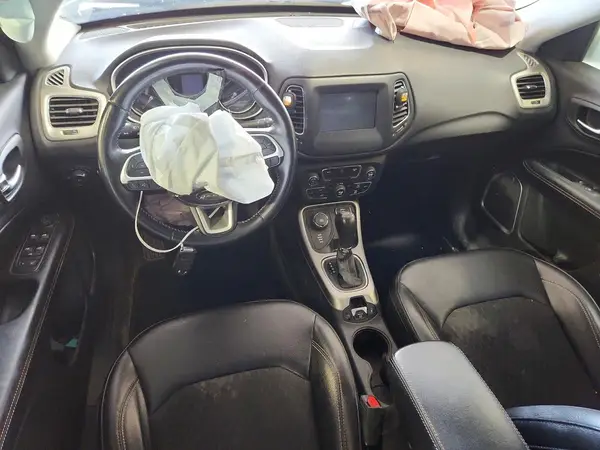 3C4NJDBB3LT133299 2020 JEEP COMPASS - Image 8