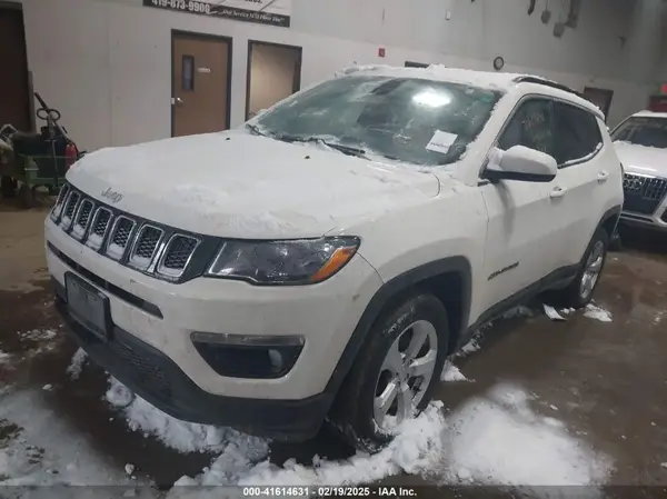 3C4NJDBB3LT138454 2020 JEEP COMPASS - Image 2