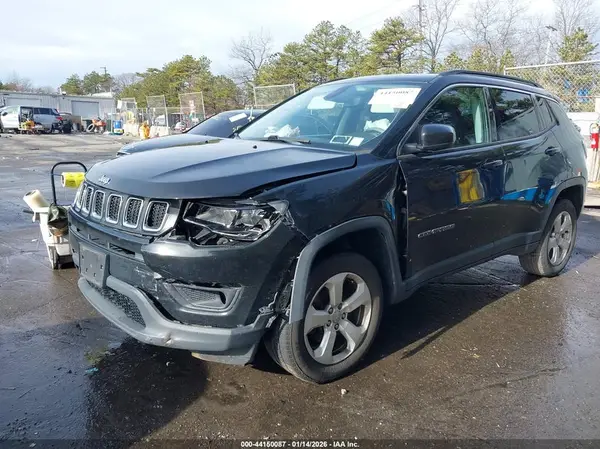 3C4NJDBB3LT197231 2020 JEEP COMPASS - Image 2