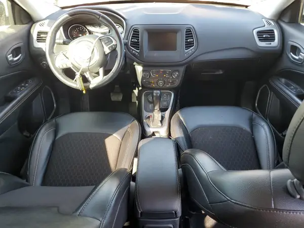 3C4NJDBB3LT222533 2020 JEEP COMPASS - Image 8