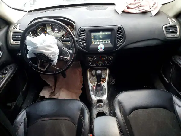3C4NJDBB3LT252258 2020 JEEP COMPASS - Image 8