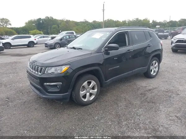 3C4NJDBB3MT502731 2021 JEEP COMPASS - Image 2