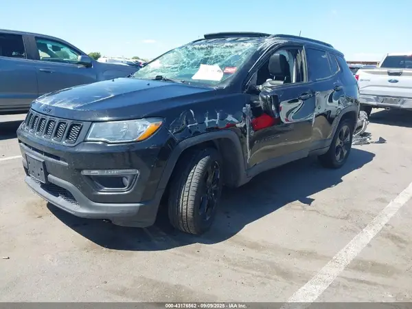 3C4NJDBB3MT517522 2021 JEEP COMPASS - Image 2