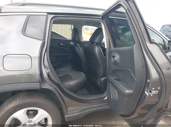 3C4NJDBB3MT547538 2021 JEEP COMPASS - Image 8