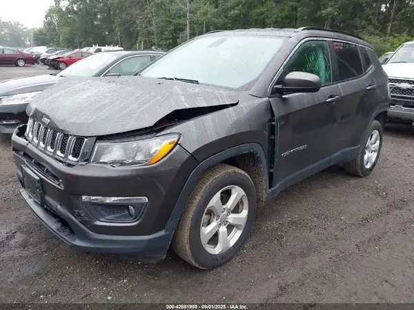 3C4NJDBB3MT550987 2021 JEEP COMPASS - Image 2