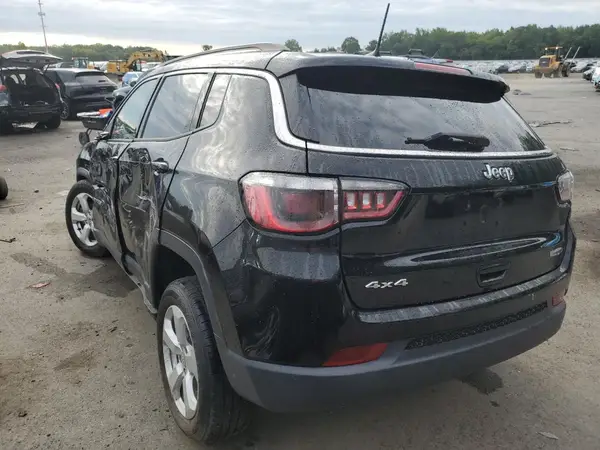 3C4NJDBB3MT551802 2021 JEEP COMPASS - Image 2