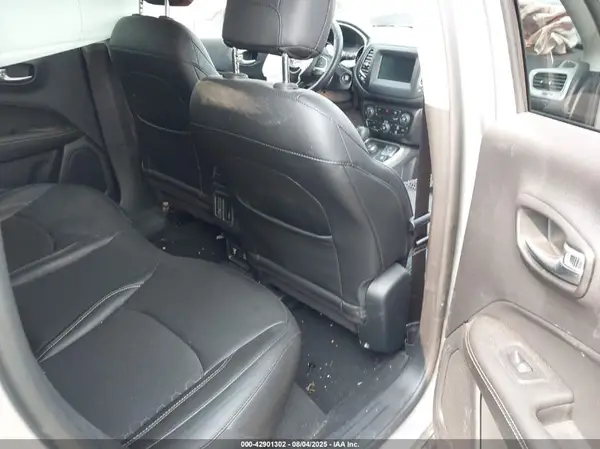3C4NJDBB3MT559138 2021 JEEP COMPASS - Image 8