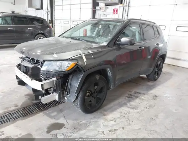 3C4NJDBB3MT569734 2021 JEEP COMPASS - Image 2