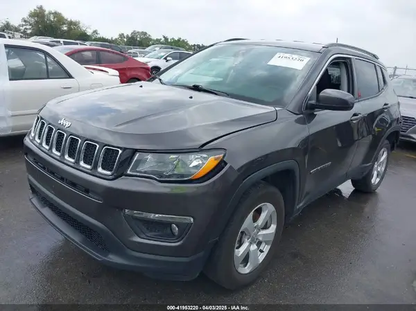 3C4NJDBB3MT584556 2021 JEEP COMPASS - Image 2