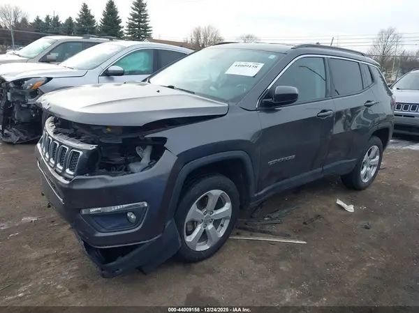 3C4NJDBB3MT601971 2021 JEEP COMPASS - Image 2